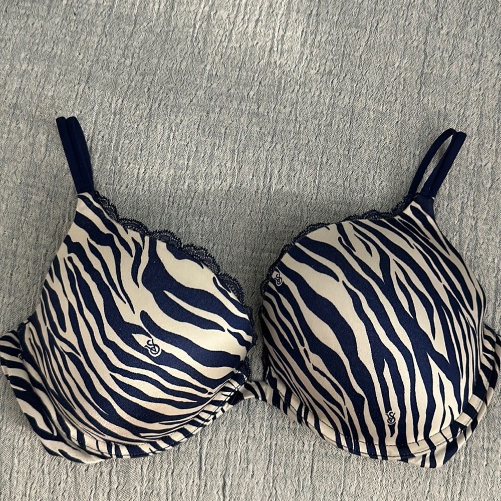 Victoria’s Secret sir 36D bra